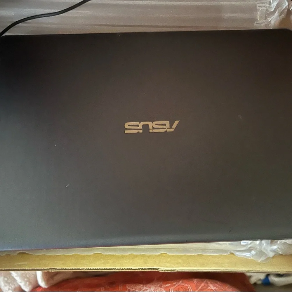 Grey ASUS Laptop